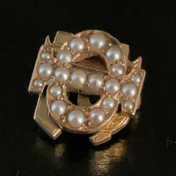 Vintage May 1949 Phi Beta Fraternity Gold Pin Badge 20 Seed Pearls - Picture 2 of 3